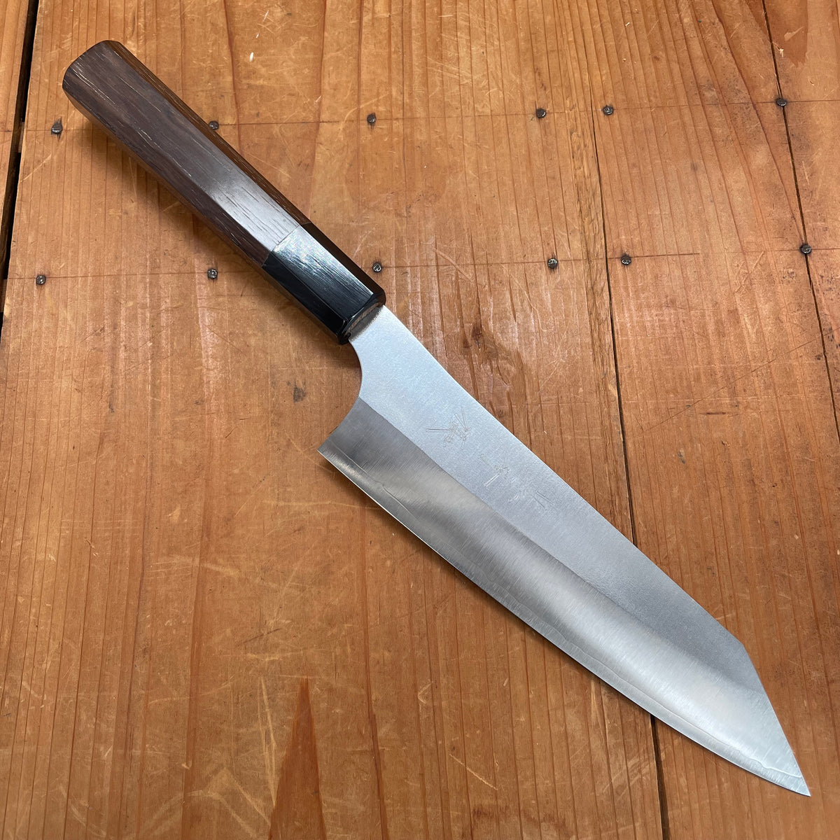 Yu Kurosaki 180mm Bunka VG XEOS Gekko Walnut Handle