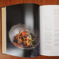 The Korean Vegan Cookbook: Reflections and Recipes from Omma's Kitchen - Joanne Lee Molinaro