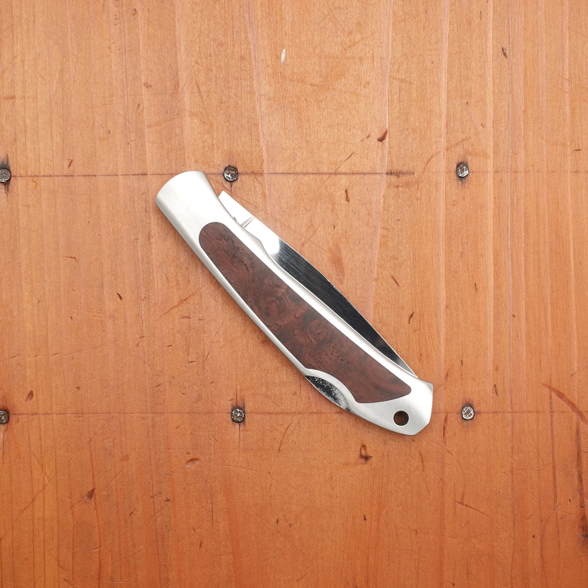 MOKI Kita Kitsume Folding Knife Linen Quince Handle
