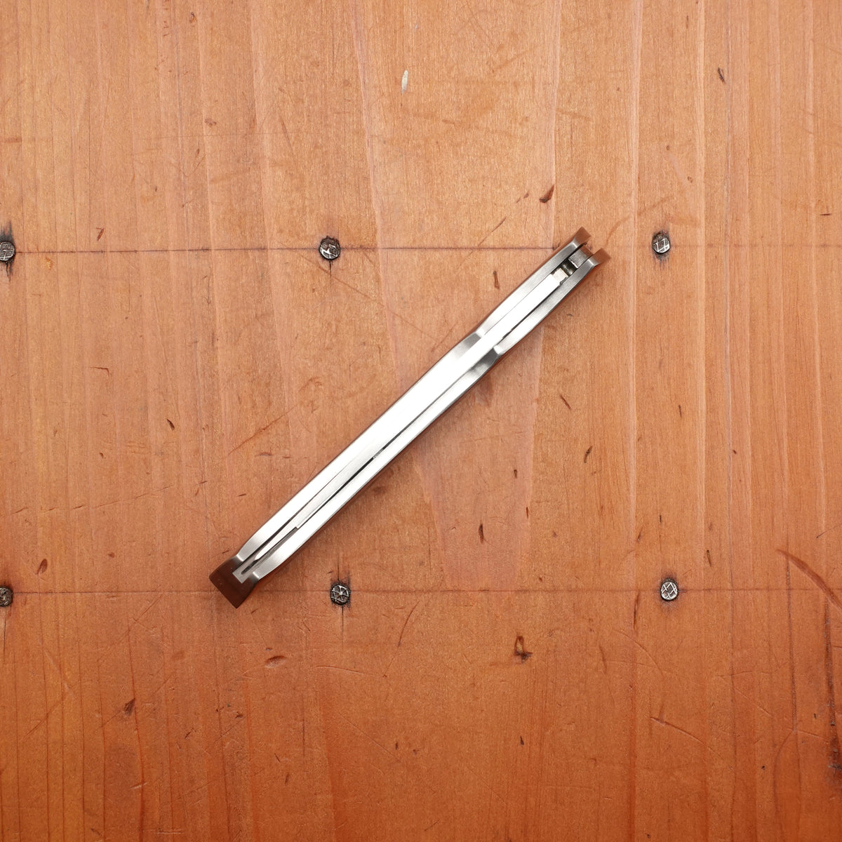 MOKI Kita Kitsume Folding Knife Linen Quince Handle
