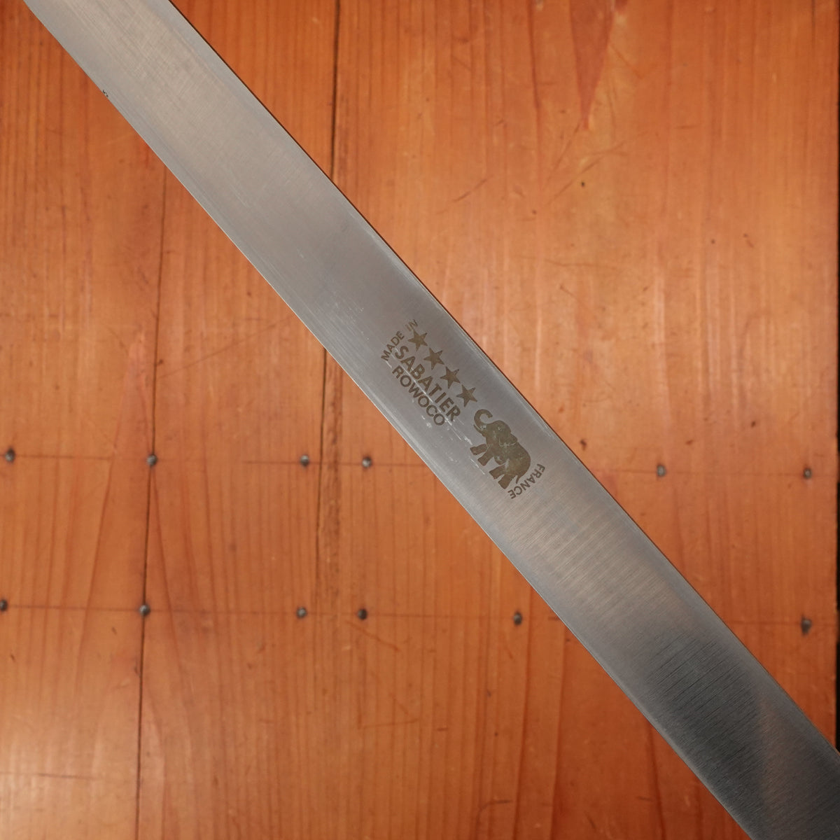 New Old Stock Thiers Issard Sabatier 4 Star Elephant 9.5" Round Tip Slicer Carbon France ~1970