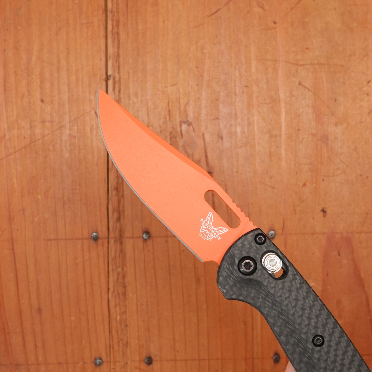 Benchmade 15533OR-01 Mini Taggedout Clip Point MagnaCut AXIS Lock Carbon Fiber Handle