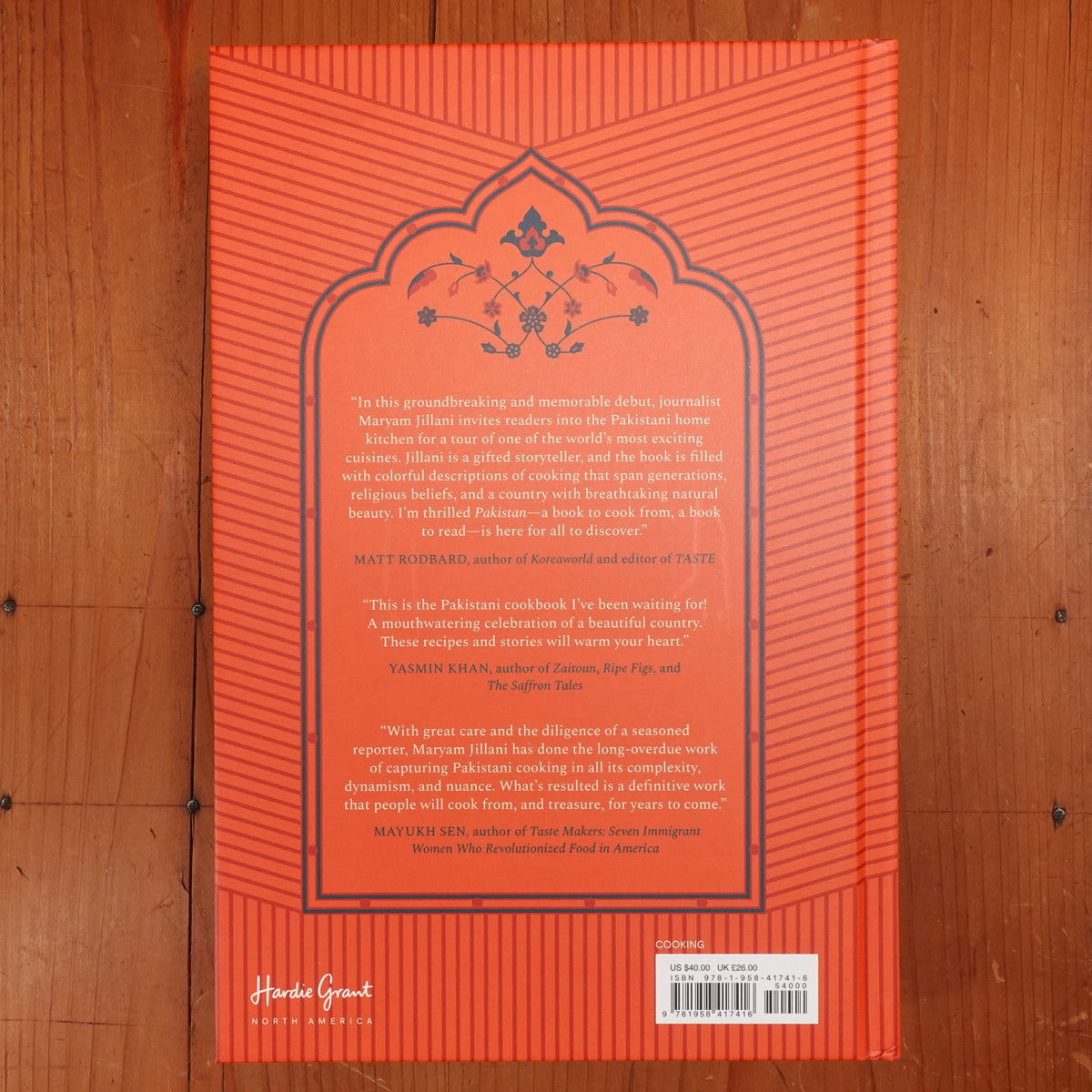 Pakistan: Recipes and Stories from Home Kitchens, Restaurants, and Roadside Stands - Maryam Jillani