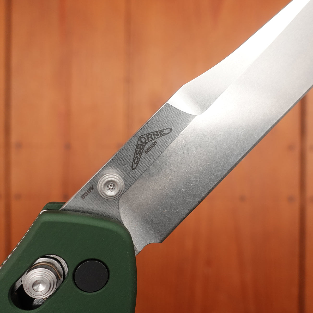 Benchmade 940 Osborne Reverse Tanto CPM-S30V AXIS Lock Green Aluminum Handle