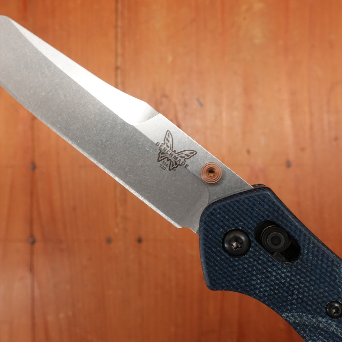 Benchmade 940-04 Osborne Reverse Tanto M390 Axis Lock Denim Micarta