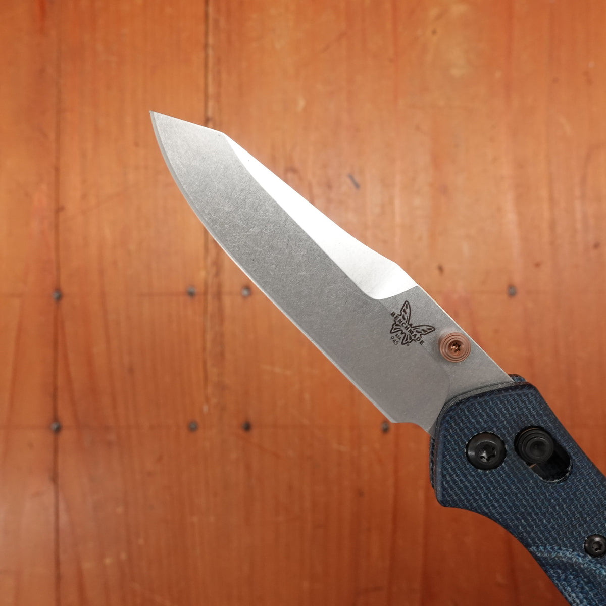 Benchmade 945-04 Mini Osborne Reverse Tanto M390 Axis Lock Denim Micarta