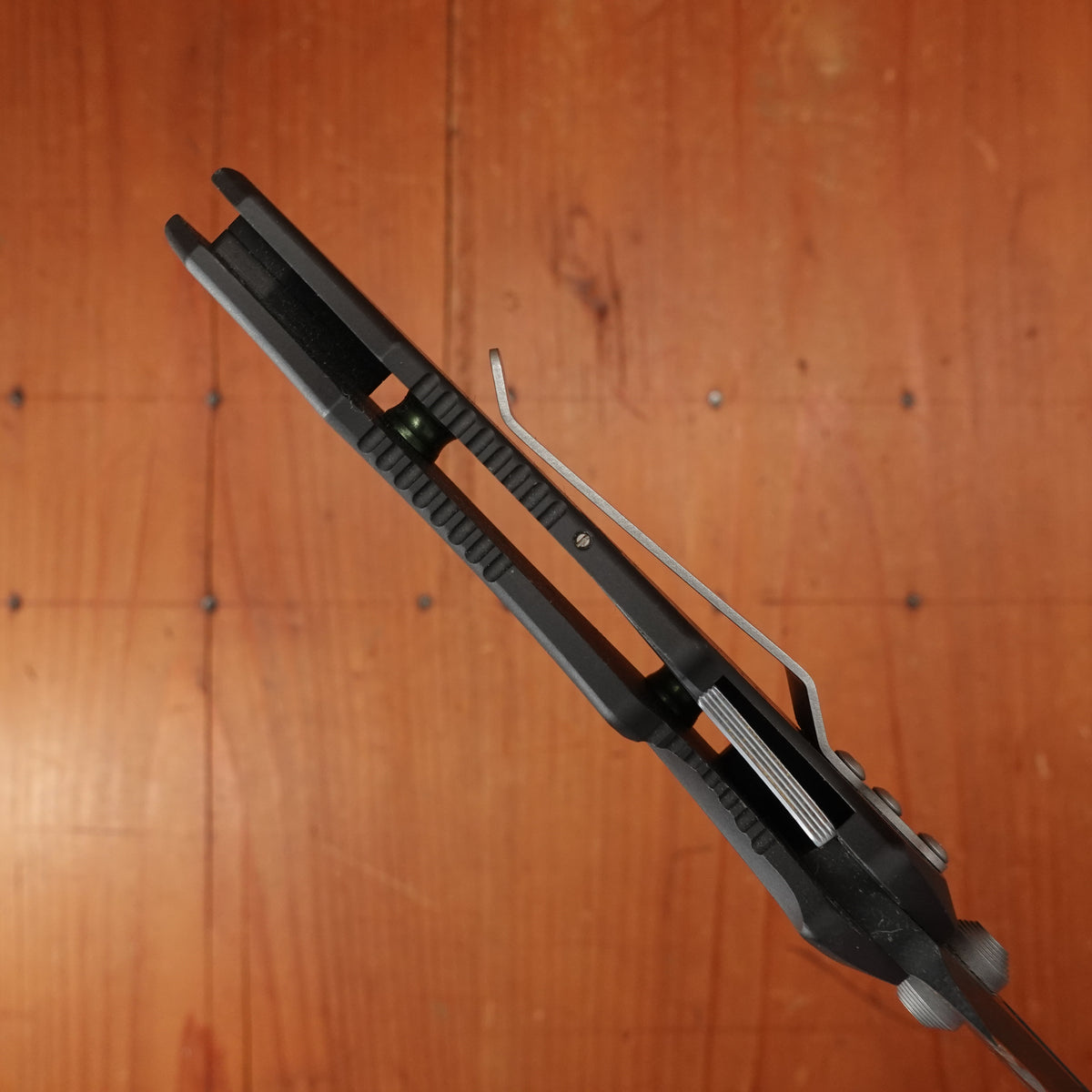 Microtech Vector-M