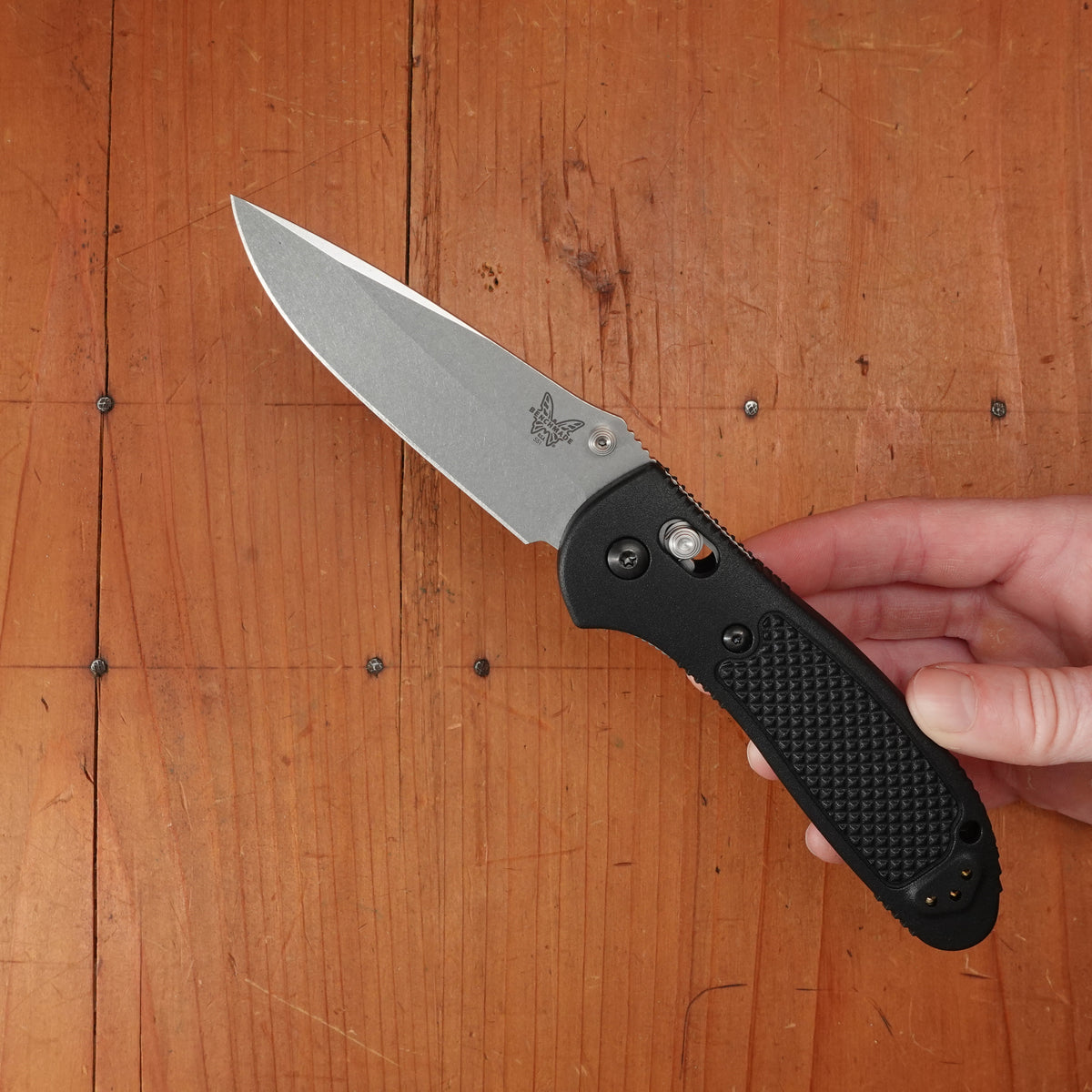 Benchmade 551-S30V Griptilian Drop Point CPM-S30V AXIS Lock Black Grivory Handle