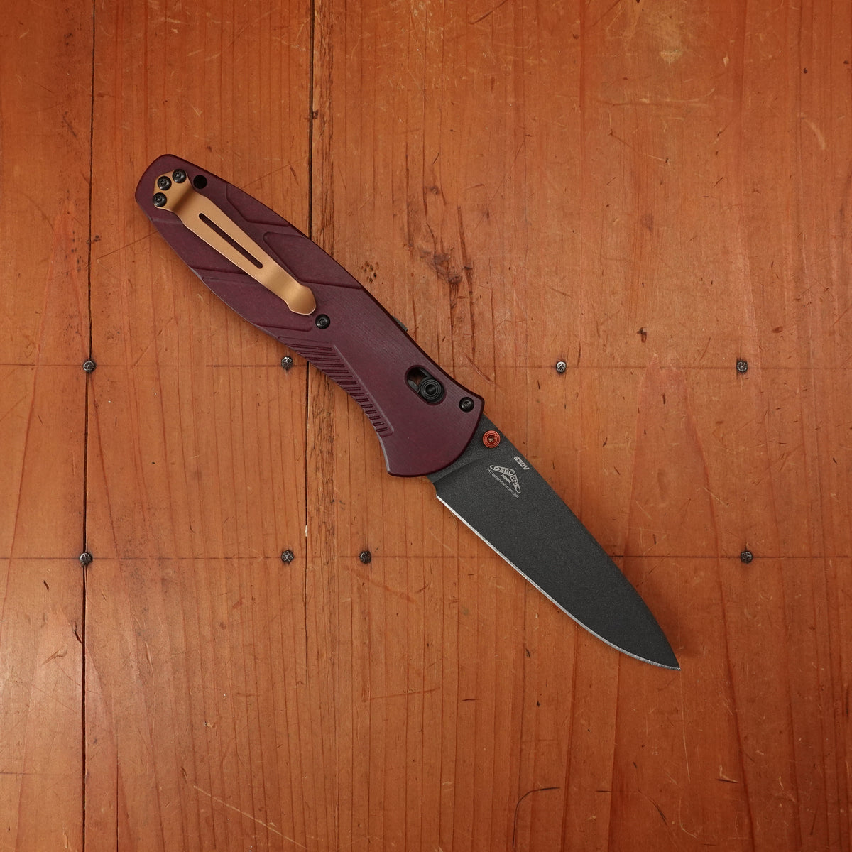 Benchmade 581BK-04 Osborne Barrage Drop Point CPM-S30V AXIS Lock Redstone Richlite Handle