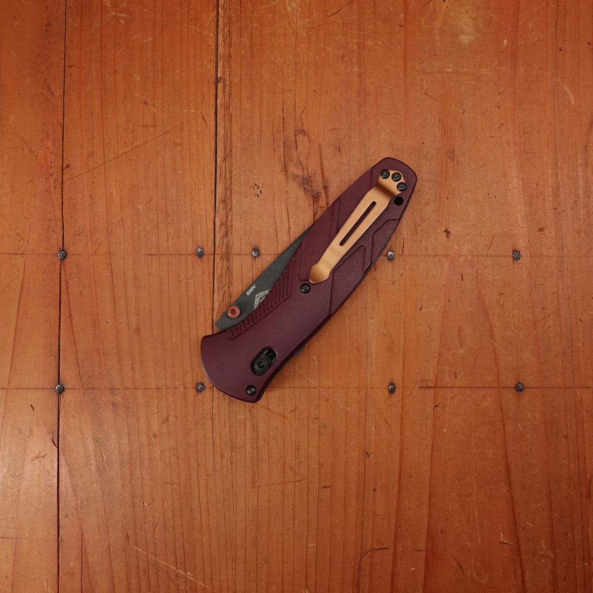 Benchmade 581BK-04 Osborne Barrage Drop Point CPM-S30V AXIS Lock Redstone Richlite Handle