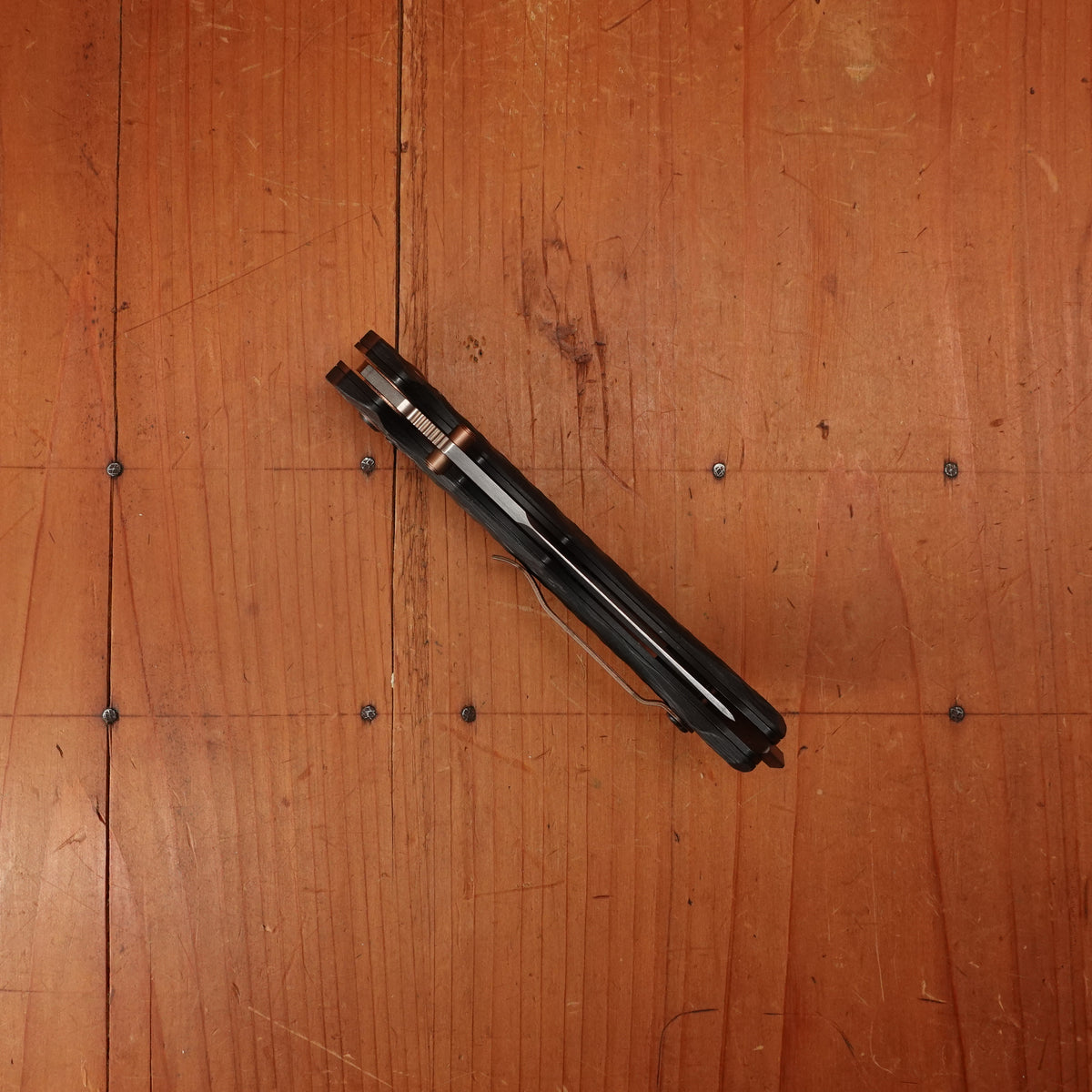 Benchmade 865-02 Mini Bedlam Scimitar CPM-S90V AXIS Lock Marbled Carbon Fiber Handle