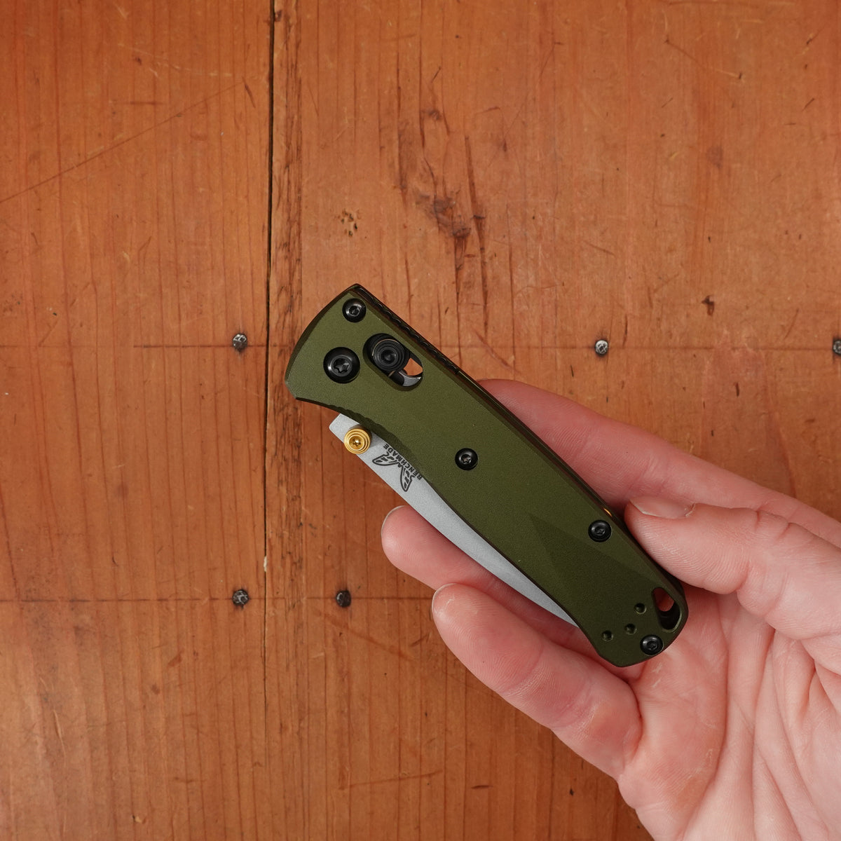 Benchmade 533SL-10 Mini Bugout Drop Point CPM-S90V AXIS Lock Woodland Green Aluminum Handle