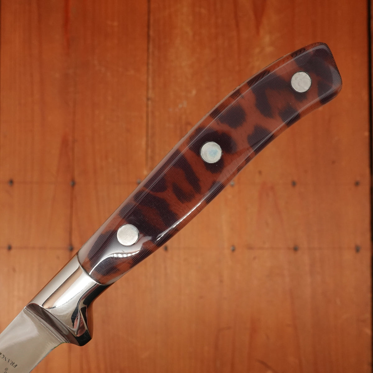 Chateau Briand 110mm Steak Knife Set of 6 Stainless "Peg Bundy" Leopard Spot Composite In Box Theirs France 1990s-2015