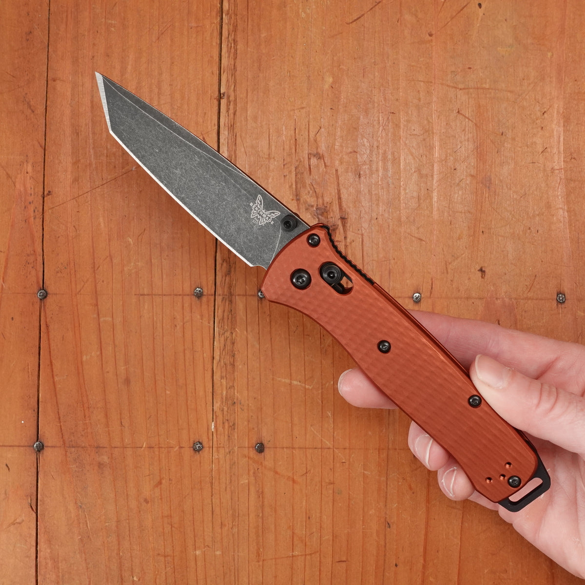 Benchmade 537BK-07 Bailout Reverse Tanto CPM-Magnacut AXIS Lock Burnt Copper Aluminum Handle
