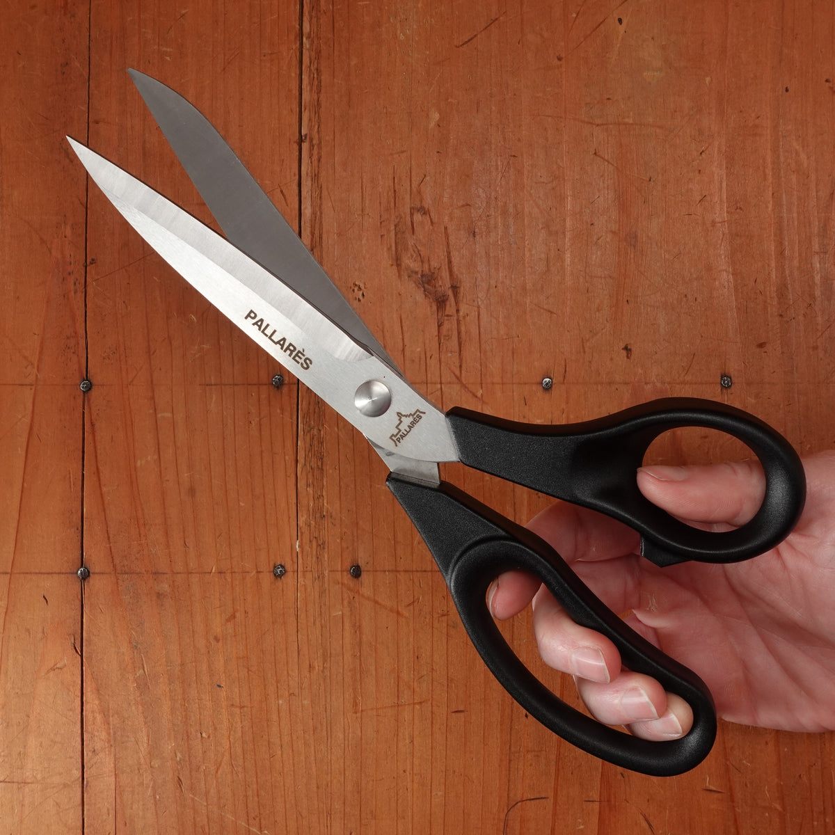 Pallares 9" House Shears Stainless Steel Nylon Handle