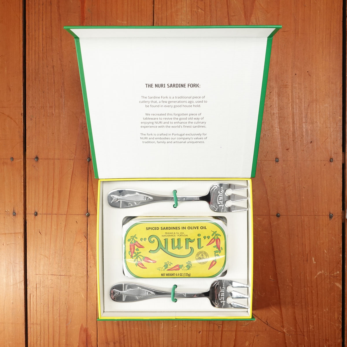 Nuri Lover's Dream Set: Nuri Cookbook & Double Fork Gift Set