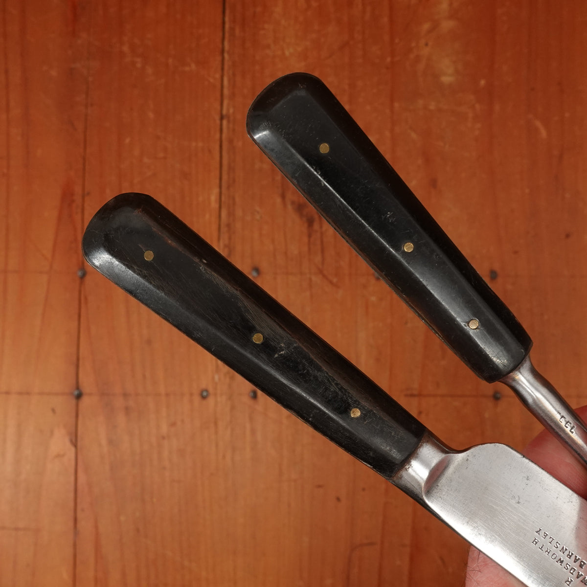 Table Knife Set (1 pair) Reynolds & Wadsworth Ironmongers Shear Steel Horn England 1871-1892