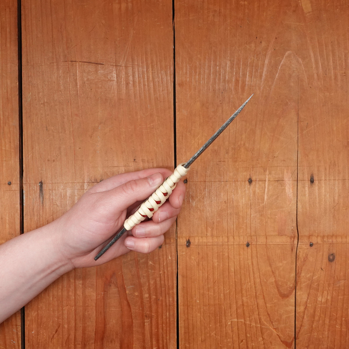 Morihei Yoshitomo 21mm Kiridashi Shirogami 2 Rattan Handle