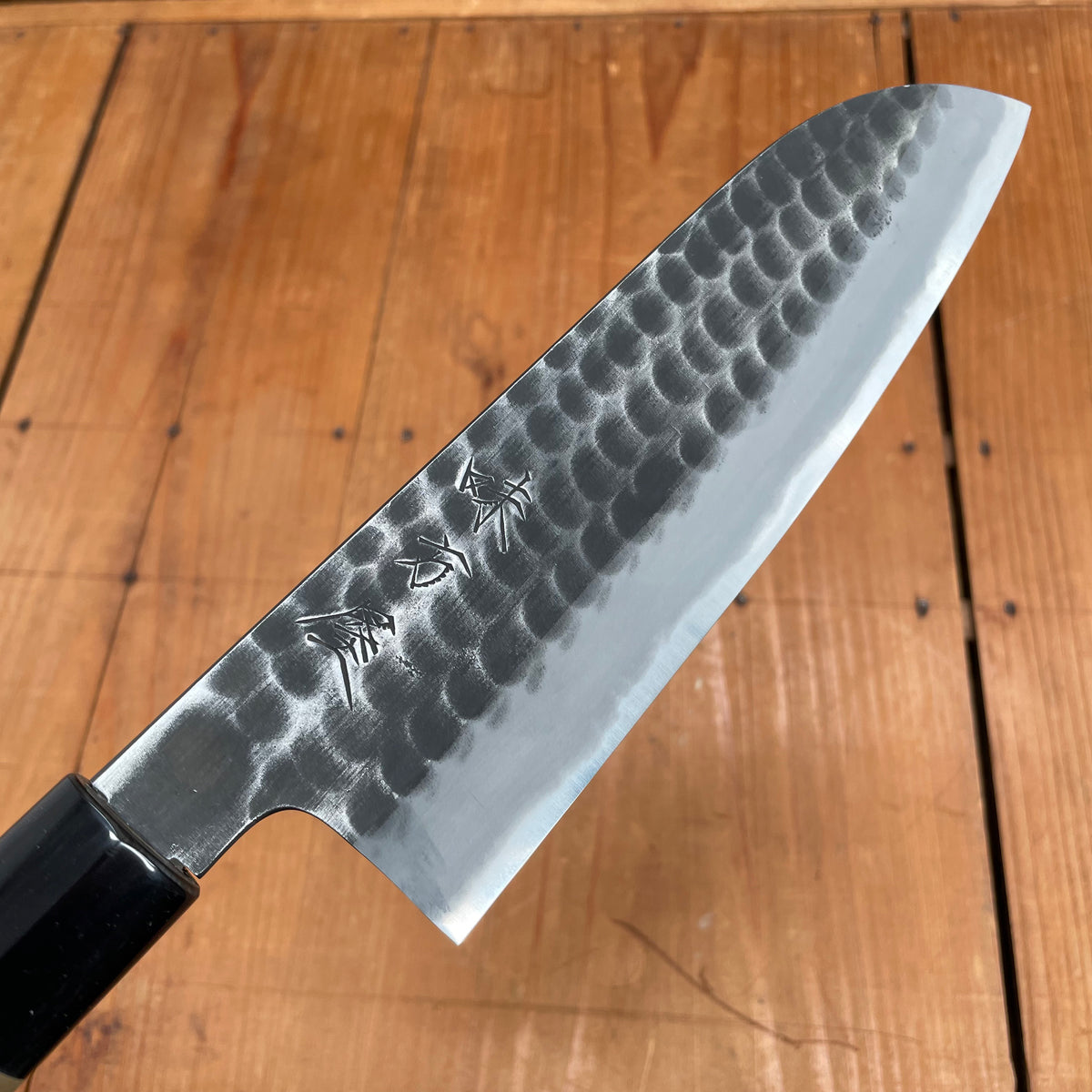 Hitohira Hinode 180mm Santoku Shirogami 2 Tsuchime Ho Wood (D-Shape)