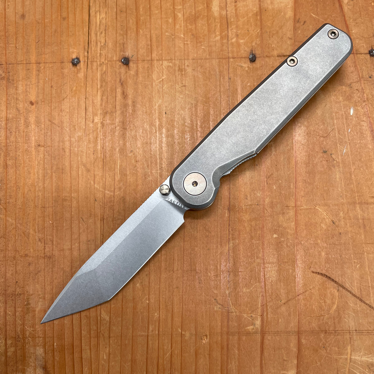 Tactile Rockwall Thumbstud Tanto Titanium Stonewash + Bronze MagnaCut