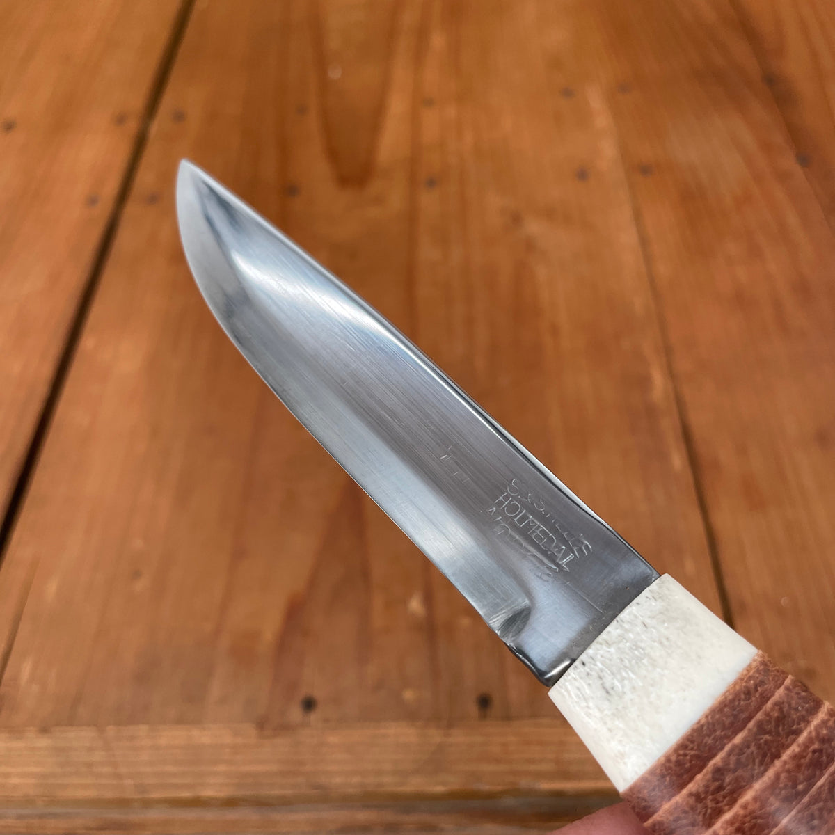 S. & S. Helle Holmedal Norway New Old Stock 100mm Knife - Laminated Carbon Steel