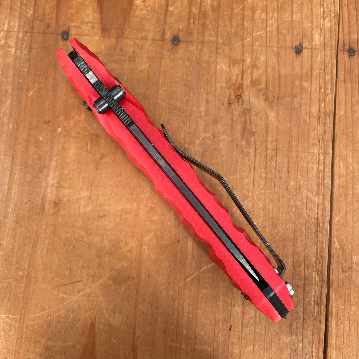 Tarrerias-Bonjean Outdoor C.A.C. S200 Pocket Knife Axis Lock Red