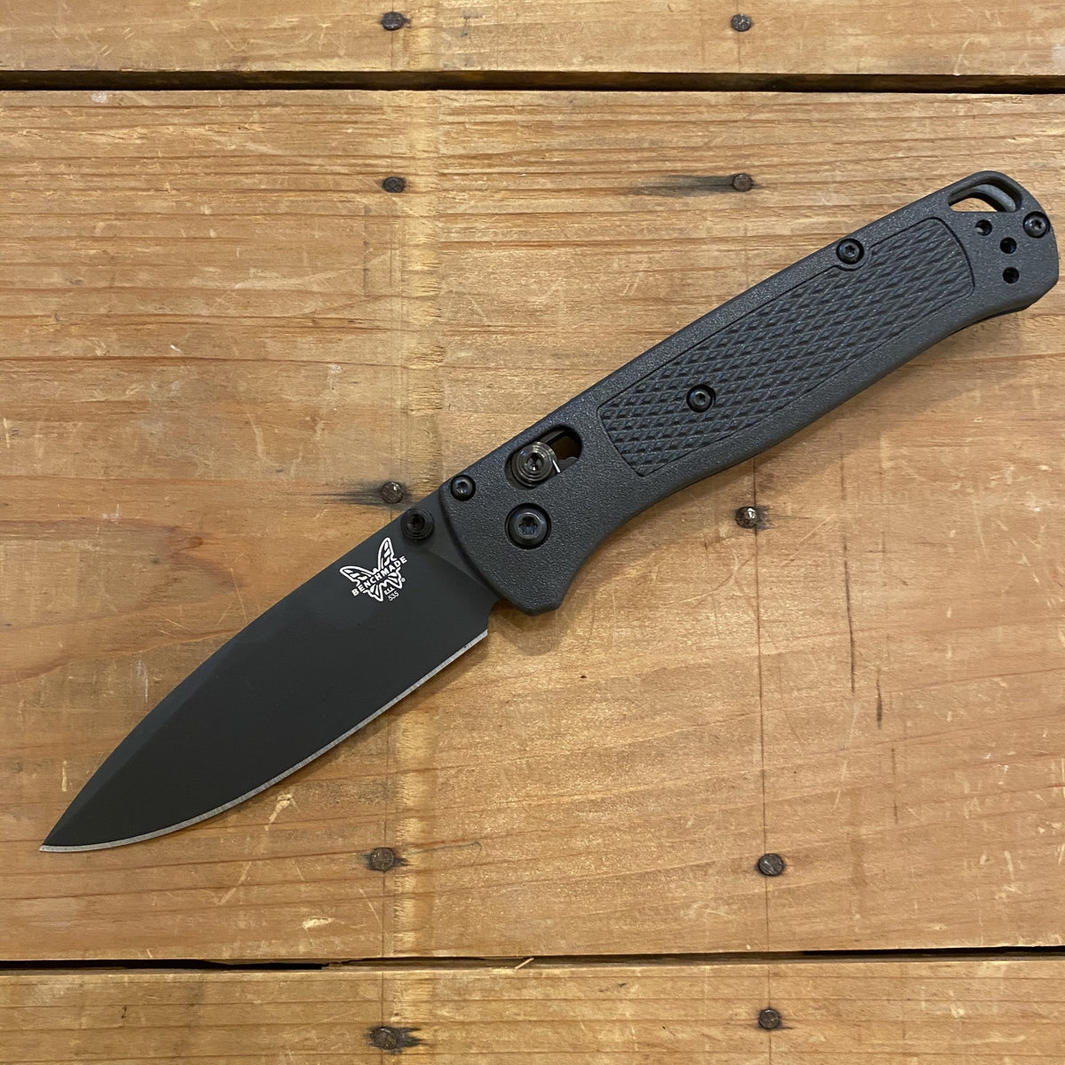 Benchmade 535BK-2 Bugout Drop Point CPM-S30V AXIS Lock Graphite Black Cf-Elite Handle