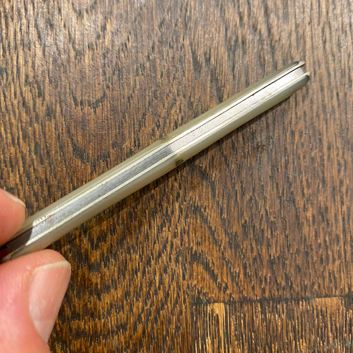 Clean Cut 3” Swell Center Pen Carbon Blade MOP Scales 1884-1912