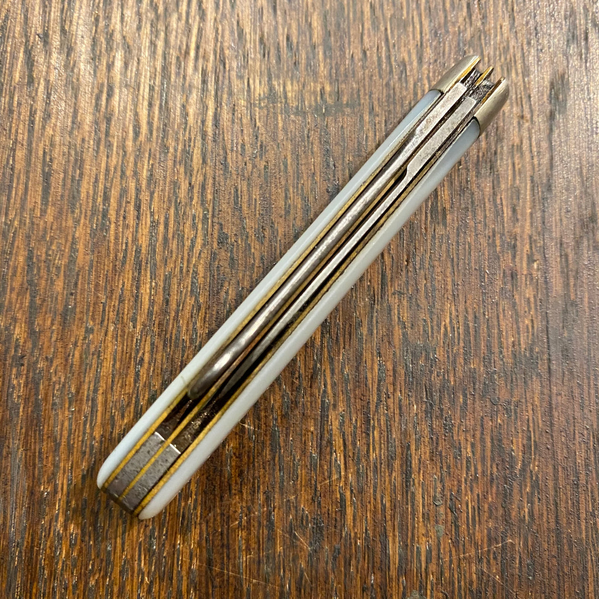 Hibbard Spencer & Bartlett 2 5/8" Pen Knife W Button Hook MOP 1855- 1960 (1920's or older?)