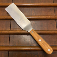 Due Buoi Narrow Spatula - Olive