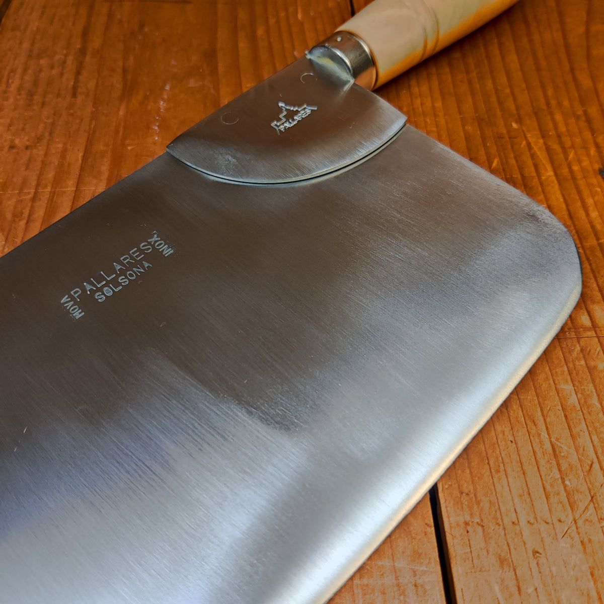 Pallares 13.75" Fishmonger Knife Stainless Steel Boxwood Handle