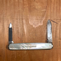 Challenge Cutlery Co 3 1/16” Pen Knife Pearl 1899-1928