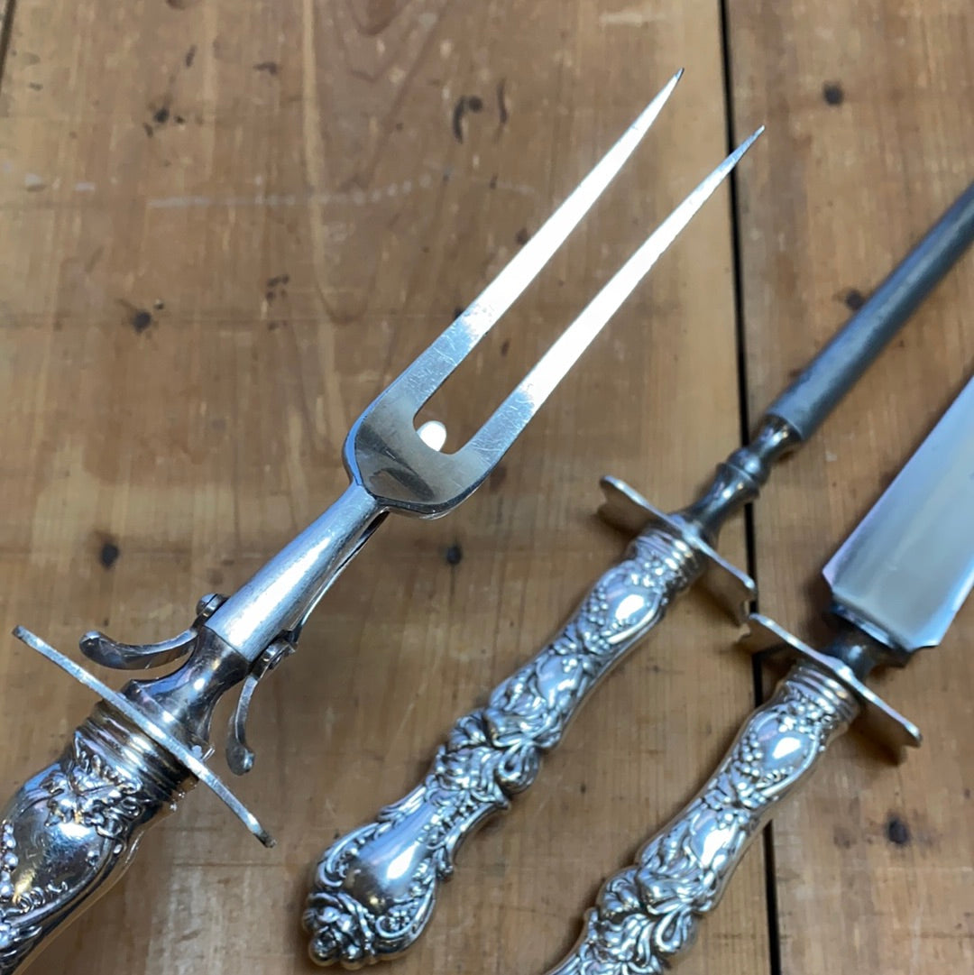 R Wallace & Sons 3 Pc Carving Set Silverplate Grapes & Floral Design 1871-1955