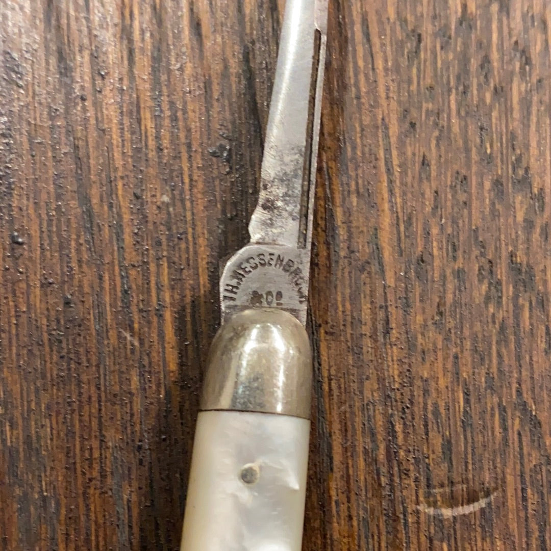 T Hessenbruch & Co 2 7/8" Pen Knife Pearl 1873-1906 Philadelphia