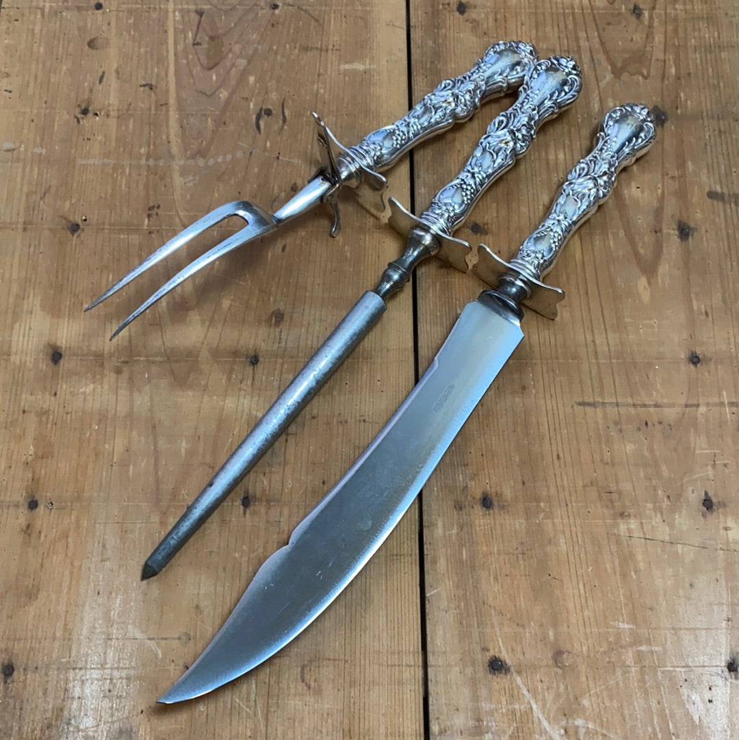 R Wallace & Sons 3 Pc Carving Set Silverplate Grapes & Floral Design 1871-1955