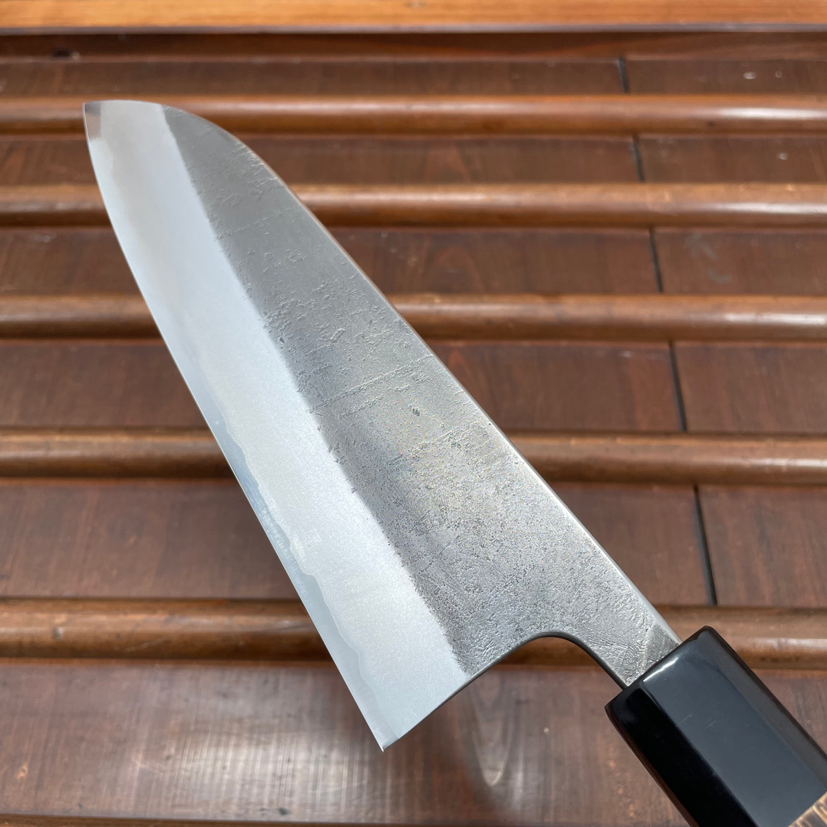 Wakui 180mm Santoku Stainless Clad Aogami 2 Nashiji Warikomi Chestnut