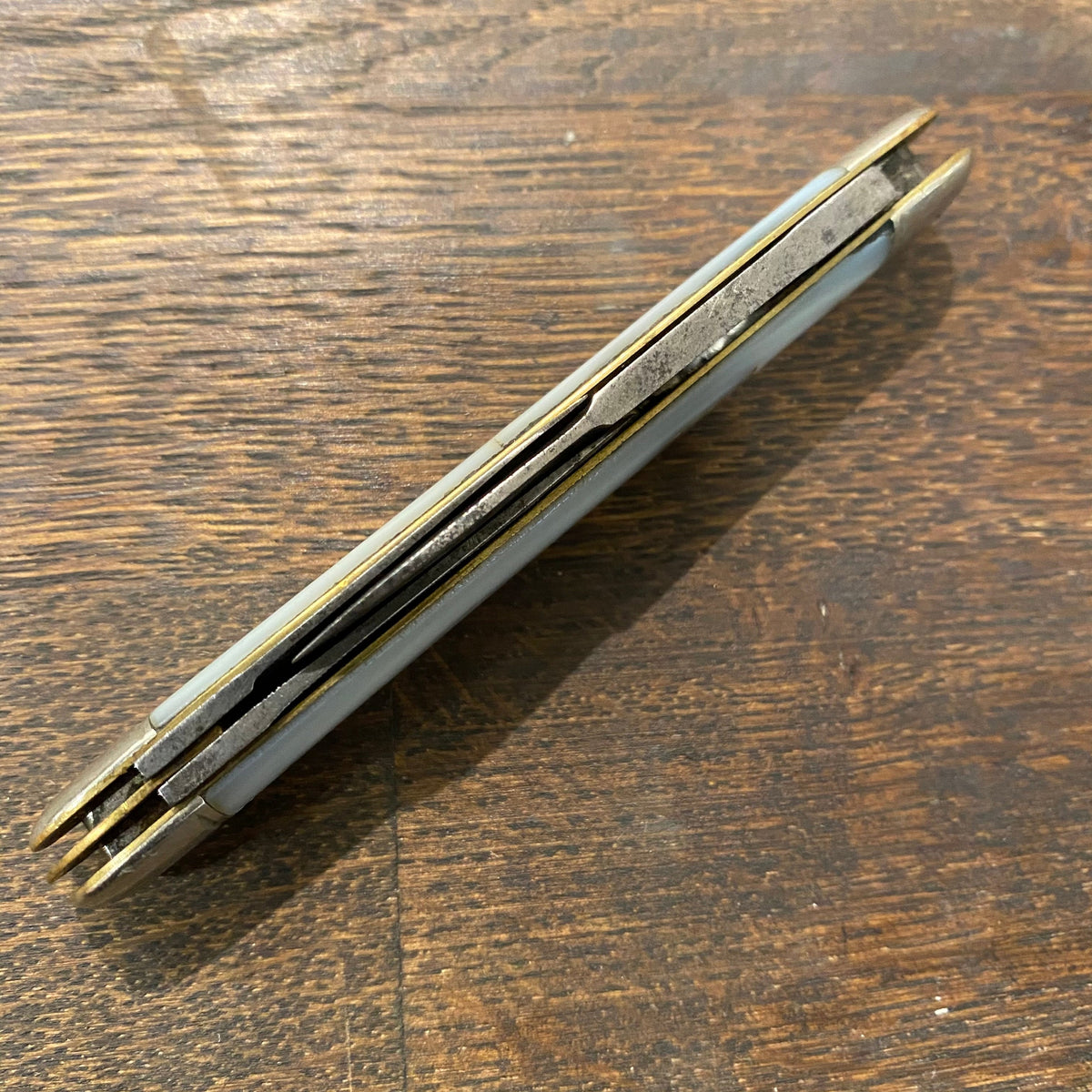 Empire Winsted 3 1/2" Whittler Carbon Steel Mother of Pearl 1856-1930