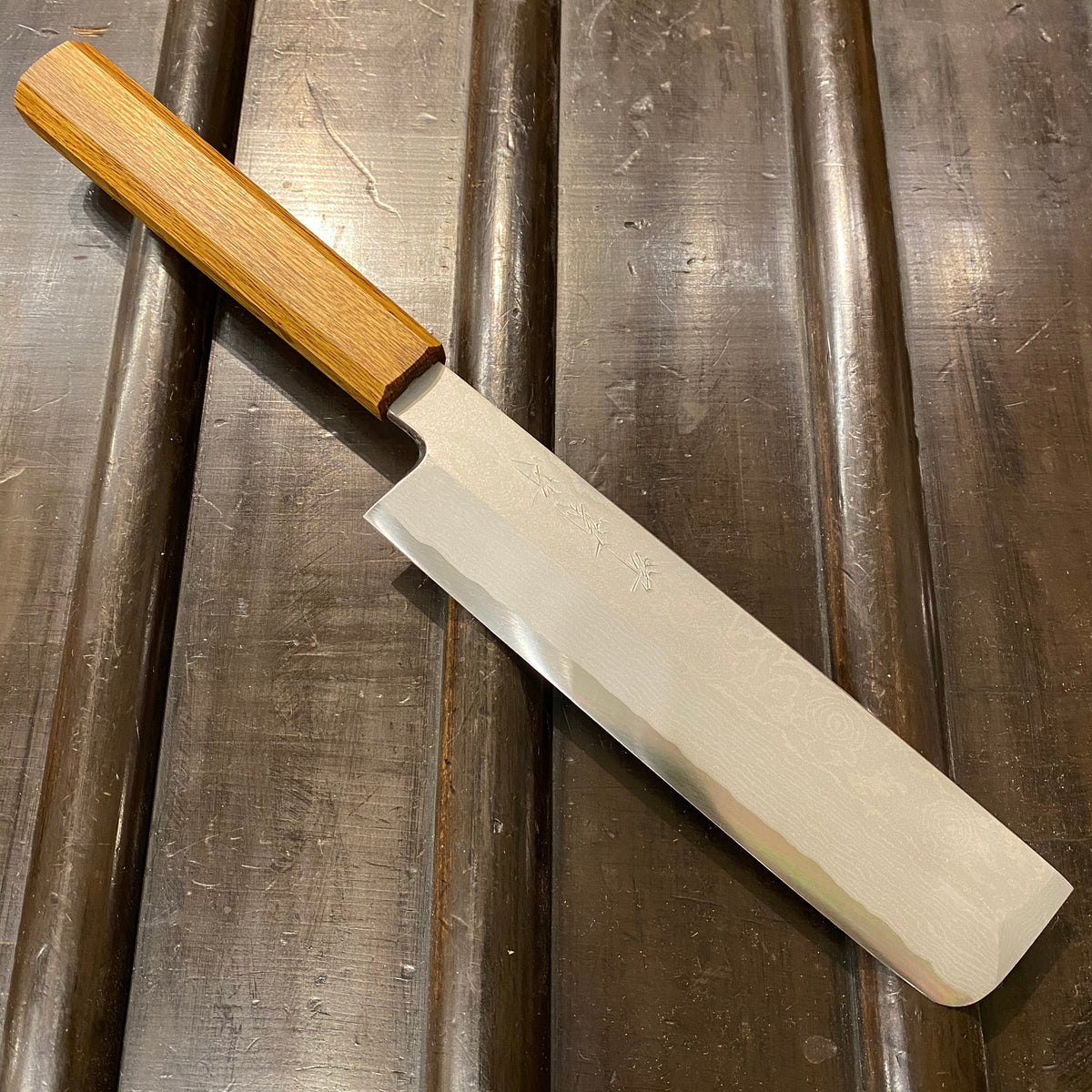 Kikumori 180mm Usuba Rain Drop Suminagashi Octagonal Oak