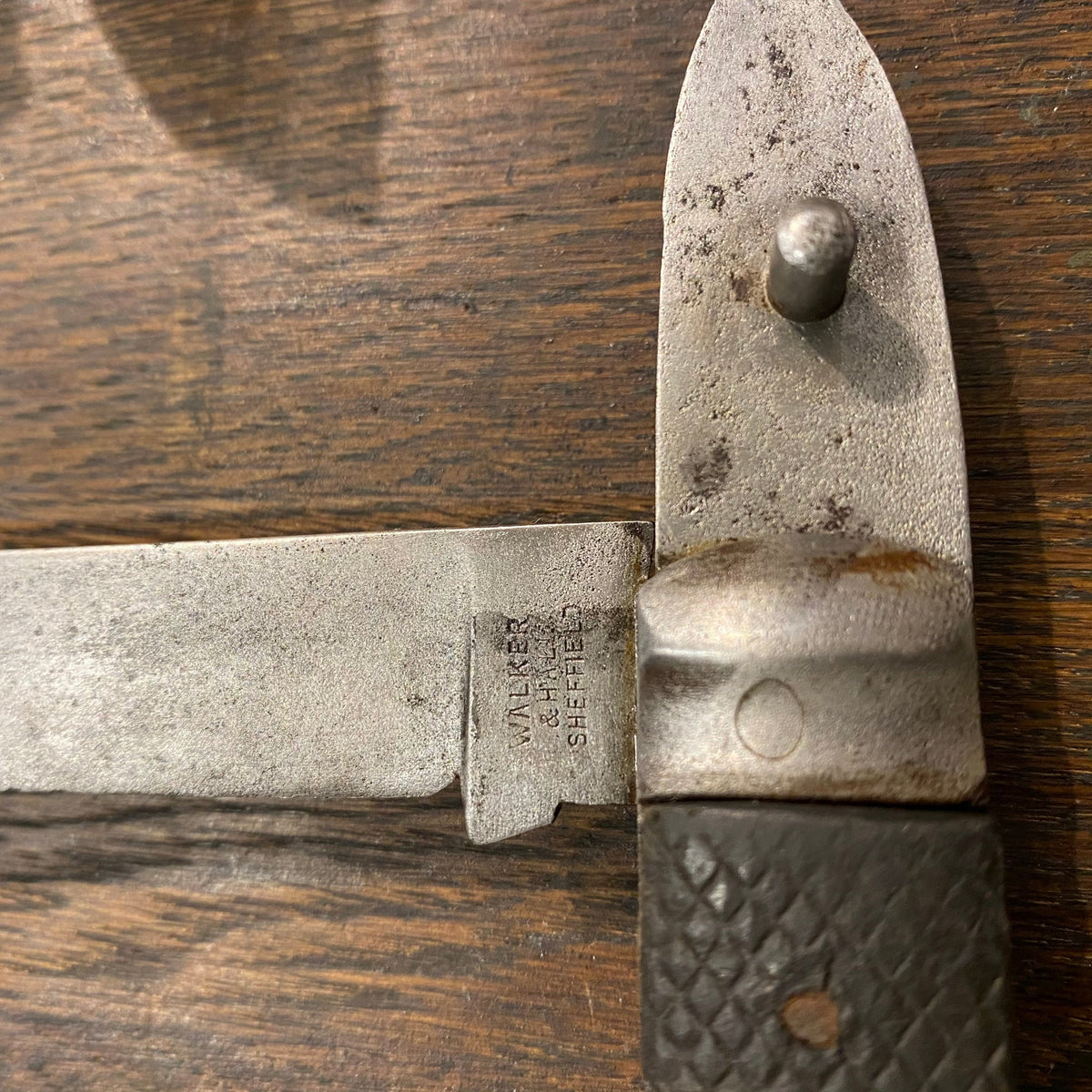 Walker & Hall 4 7/8” WW1 Type Navy Knife Carbon Blades Black Comp Scales 1845-1953