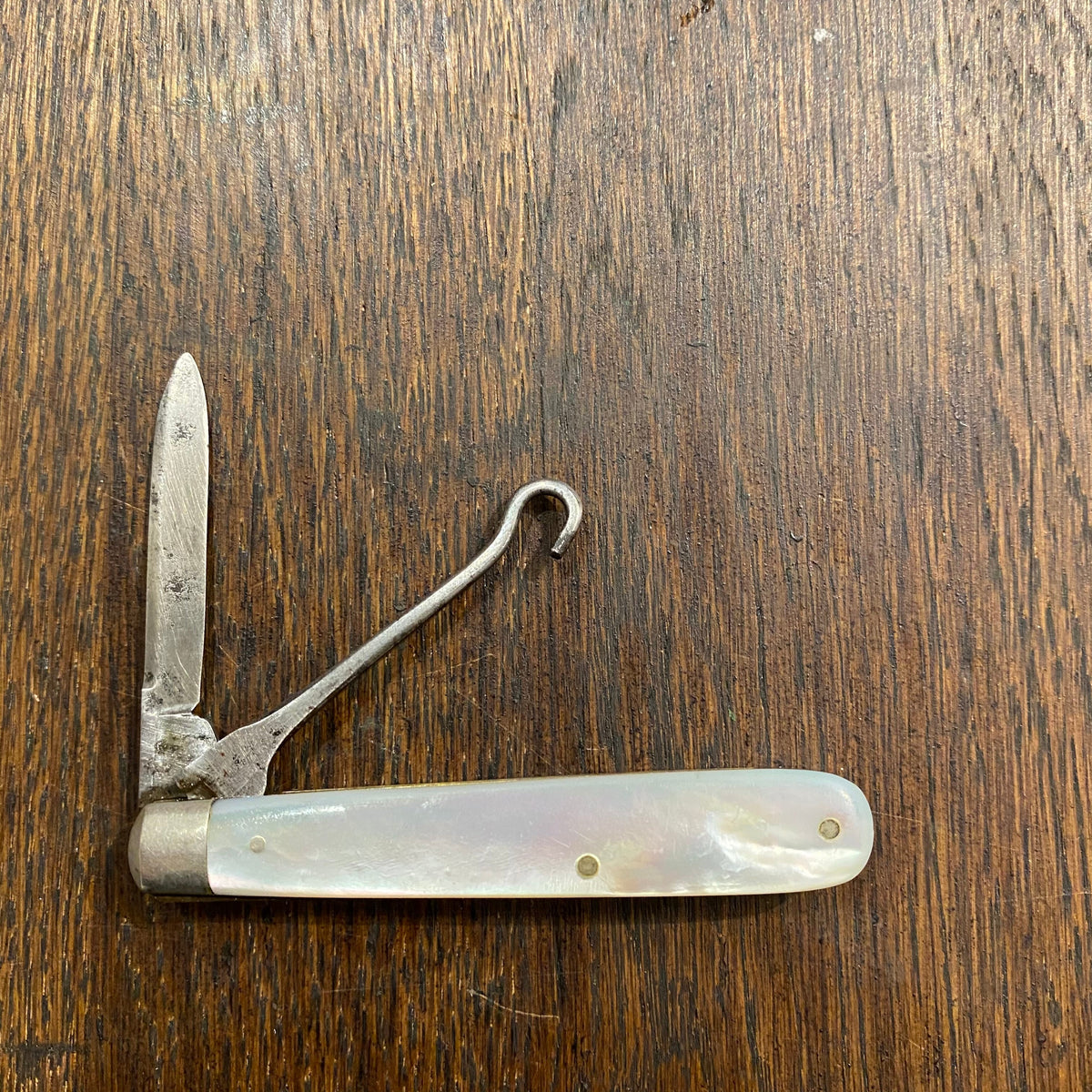 Hibbard Spencer & Bartlett 2 5/8" Pen Knife W Button Hook MOP 1920s-1960s