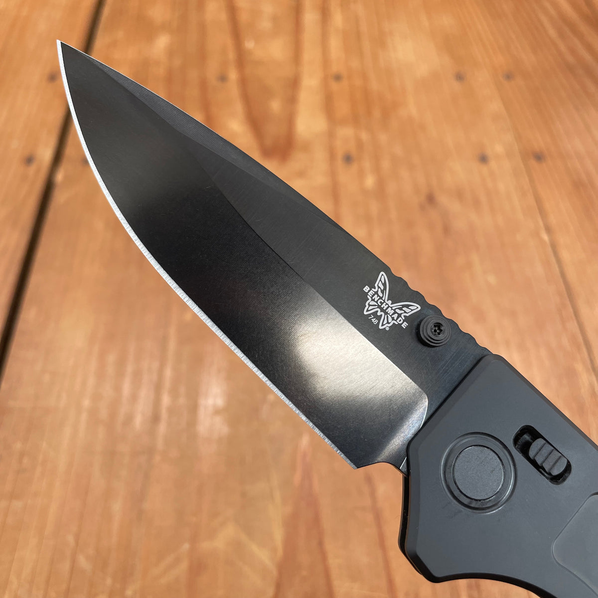 Benchmade 748BK-01 Narrows Drop Point Black Titanium – Bernal Cutlery