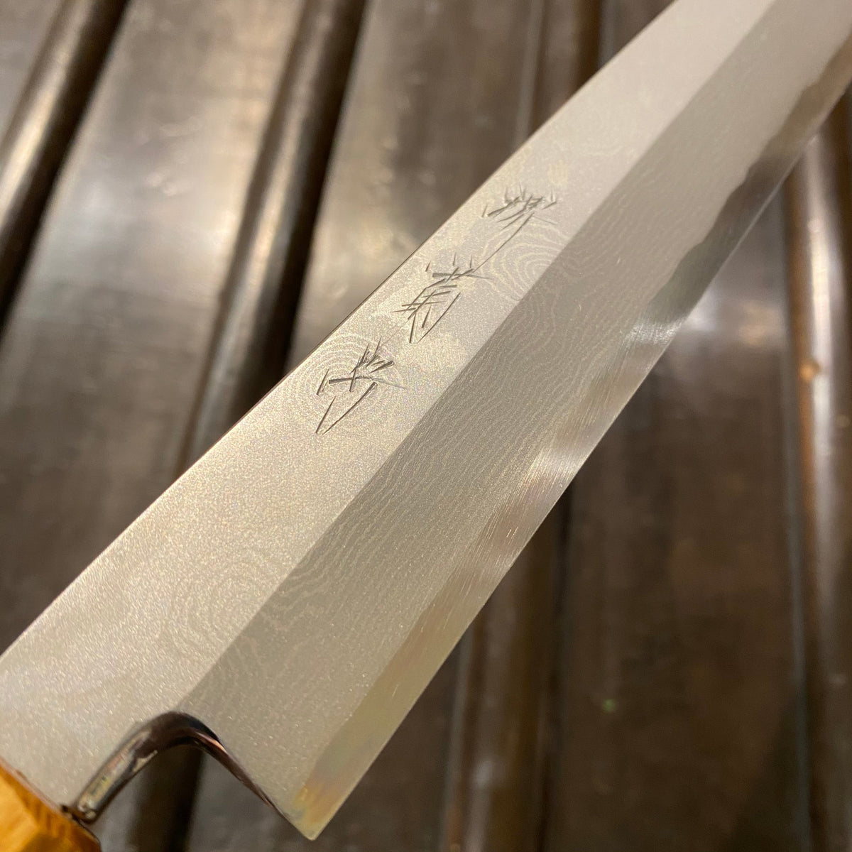 Kikumori 270mm Yanagi Rain Drop Suminagashi Octagonal Oak