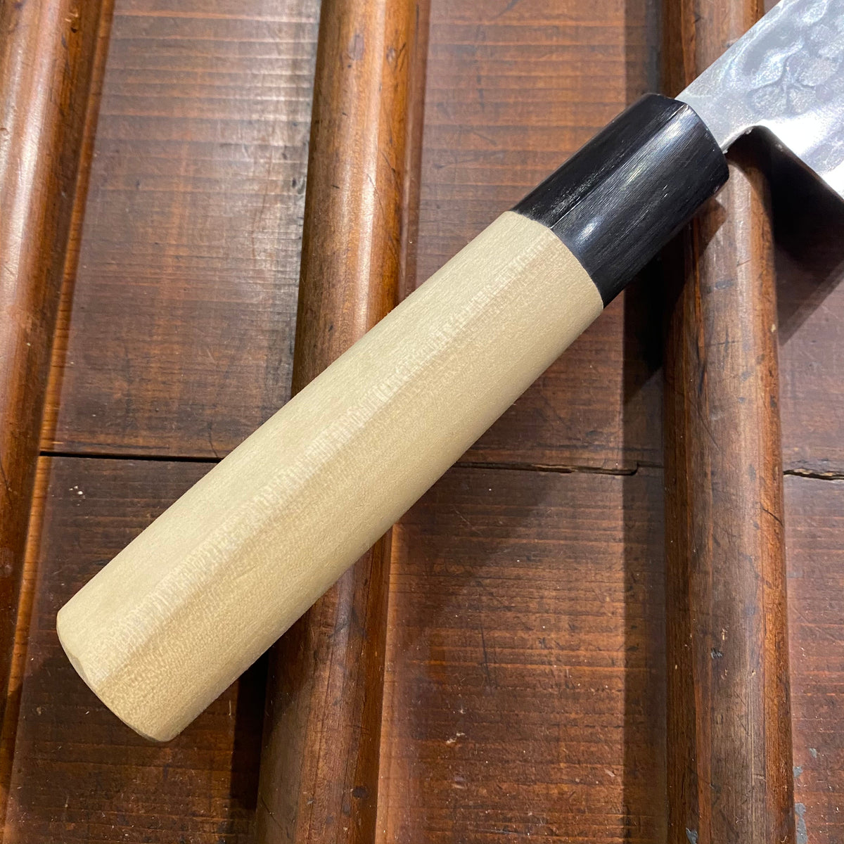 Hitohira 165mm Santoku VG1 Stainless Tsuchime D Ho / Horn