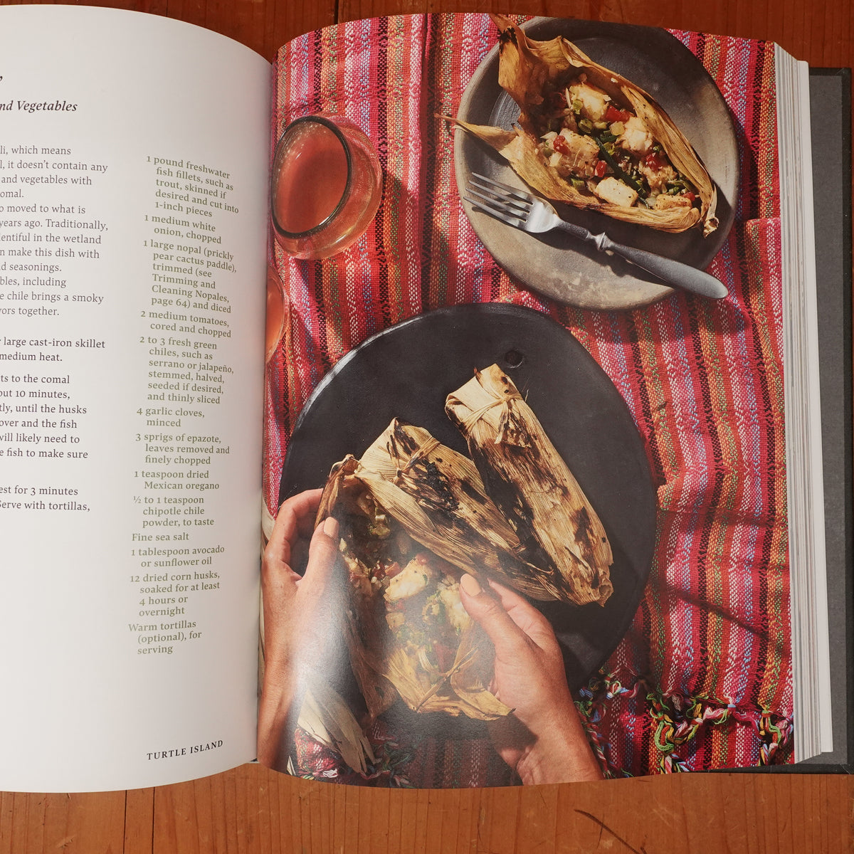 Turtle Island: Foods and Traditions of the Indigenous Peoples of North America - Sean Sherman