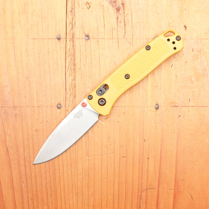 Benchmade 533-08 Mini Bugout Drop Point CPM-S30V AXIS Lock Daybreak Yellow Grivory Handle