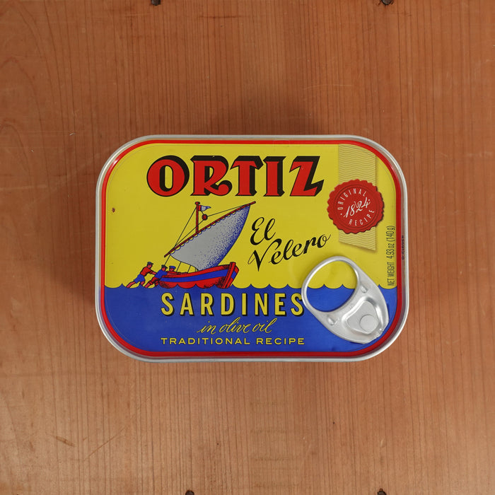 Ortiz El Velero Sardines in Olive Oil - 4.93oz