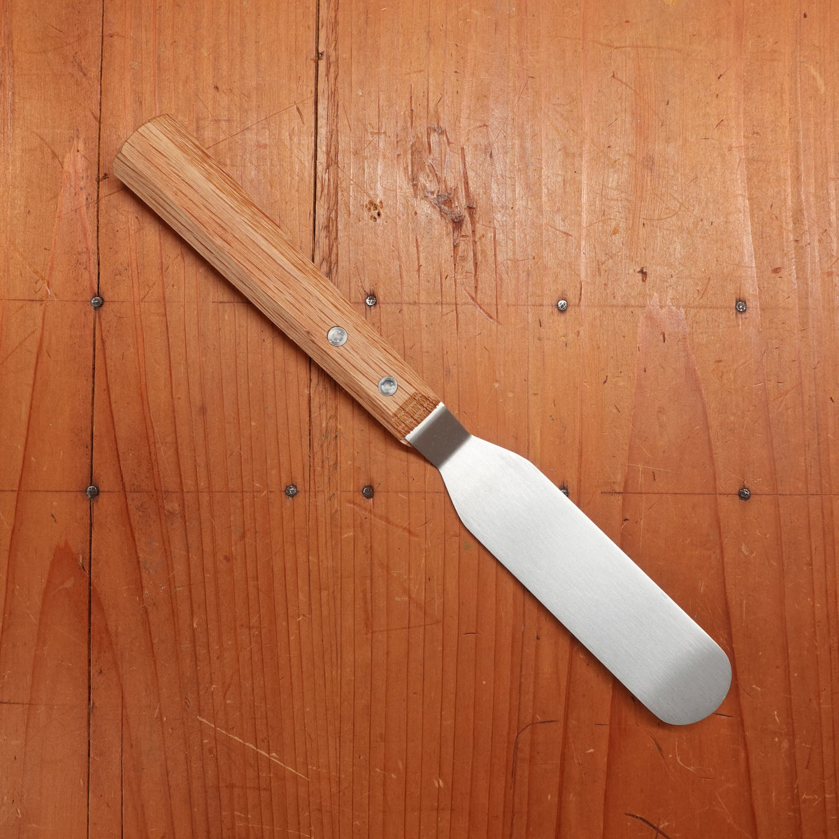 Gestura 4.25" Esa Offset Spatula Stainless Octagonal Oak Handle