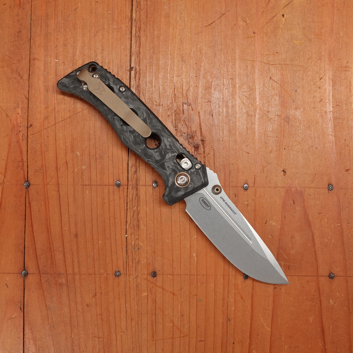 Benchmade 273-03 Mini Adamas Drop Point CPM-Magnacut AXIS Lock Marbled Carbon Fiber Handle