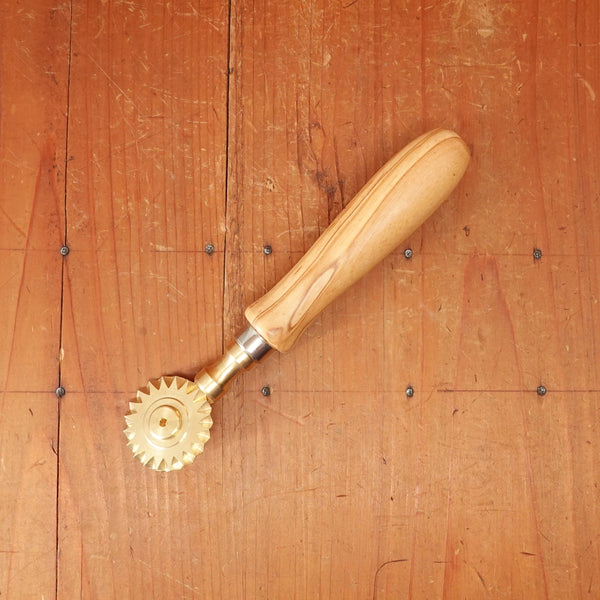 Pasta Cutting Wheel with Brass Single Toothed Blade