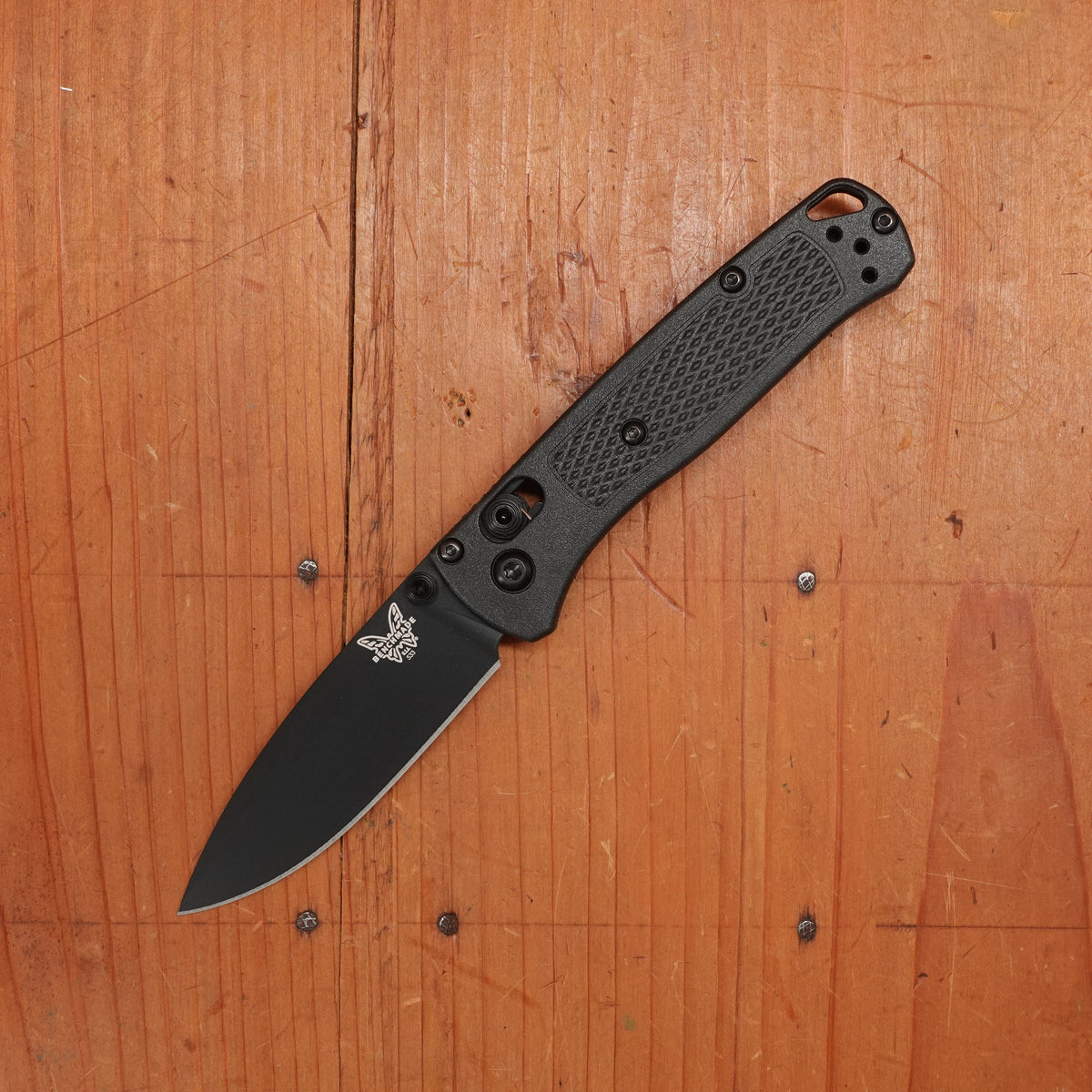 Benchmade 533BK-2 Mini Bugout Drop Point CPM-S30V AXIS Lock Black Cf-Elite Handle